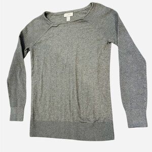 LOFT Heather Gray Textured-Sleeve Crewneck Long Sleeve